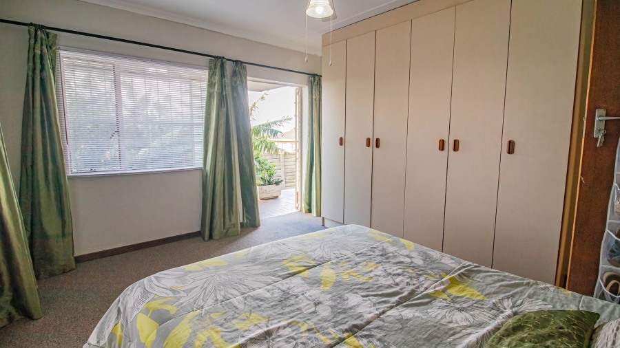 3 Bedroom Property for Sale in Sunrise On Sea Eastern Cape
